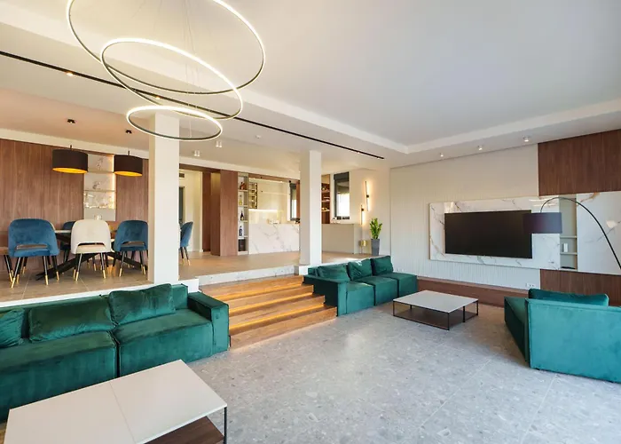 فيلة Istros Luxury House *