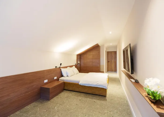 Istros Luxury House فيلة Krcedin